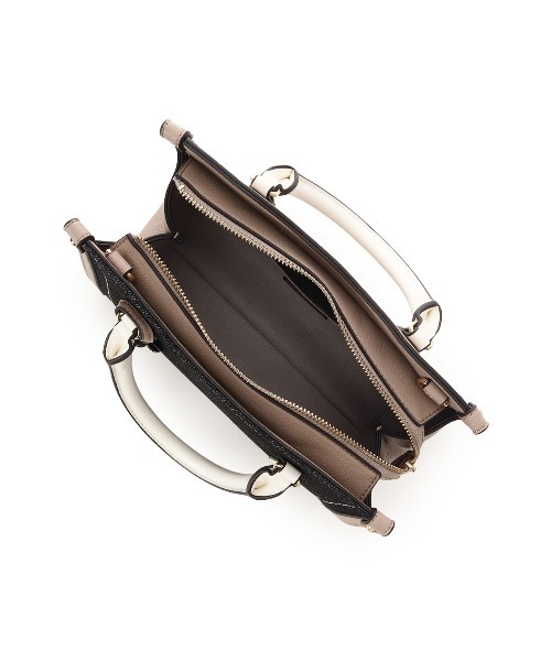 & chouette(アンドシュエット)の「デニム ステッチデザインハンドバッグ(ハンドバッグ・レディース・ブラック/インディゴブルー/ライトインディゴブルー・FREE)」の17枚目の写真