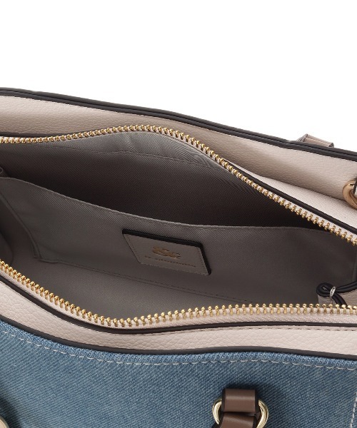 & chouette(アンドシュエット)の「デニム ステッチデザインハンドバッグ(ハンドバッグ・レディース・ブラック/インディゴブルー/ライトインディゴブルー・FREE)」の5枚目の写真