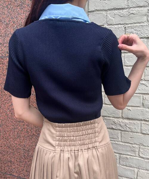 MAJESTIC LEGON（マジェスティックレゴン）の「シャツドッキングリブニット（ニット/セーター・レディース・ネイビー/ベージュ/グレー・MEDIUM）」の14枚目の写真
