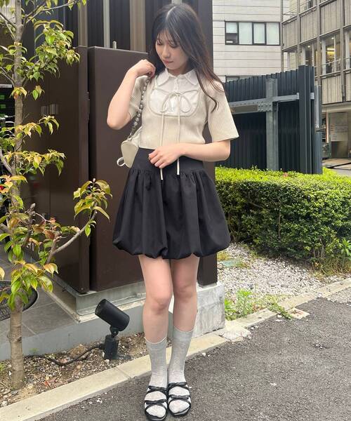 MAJESTIC LEGON（マジェスティックレゴン）の「シャツドッキングリブニット（ニット/セーター・レディース・ネイビー/ベージュ/グレー・MEDIUM）」の16枚目の写真