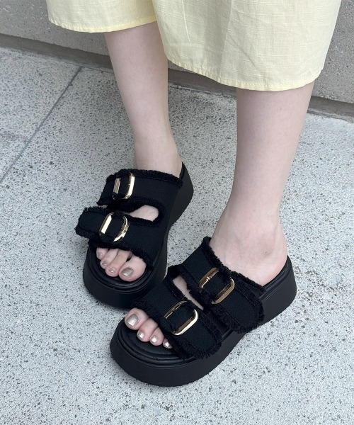 Miniministore(ミニミニストア)の「ダブルバックルサンダルデニム厚底サンダル(サンダル・レディース・インディゴブルー/ブラック・22.5cm/23.5cm/24.5cm/23.0cm/24.0cm/25.0cm)」の12枚目の写真