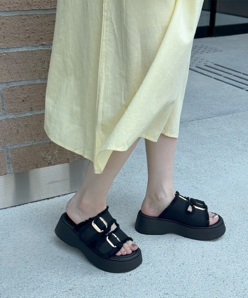 Miniministore(ミニミニストア)の「ダブルバックルサンダルデニム厚底サンダル(サンダル・レディース・インディゴブルー/ブラック・22.5cm/23.5cm/24.5cm/23.0cm/24.0cm/25.0cm)」の13枚目の写真