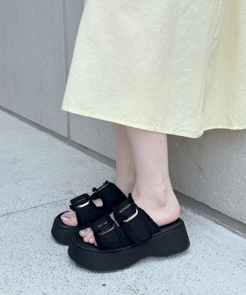 Miniministore(ミニミニストア)の「ダブルバックルサンダルデニム厚底サンダル(サンダル・レディース・インディゴブルー/ブラック・22.5cm/23.5cm/24.5cm/23.0cm/24.0cm/25.0cm)」の14枚目の写真