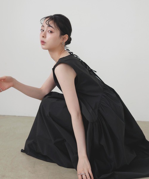 LIAN（リアン）の「バックリボンワンピース（ワンピース・レディース・ベージュ/アイボリー/ブラック・FREE）」の22枚目の写真