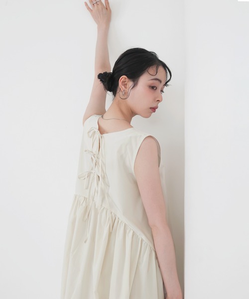 LIAN（リアン）の「バックリボンワンピース（ワンピース・レディース・ベージュ/アイボリー/ブラック・FREE）」の12枚目の写真