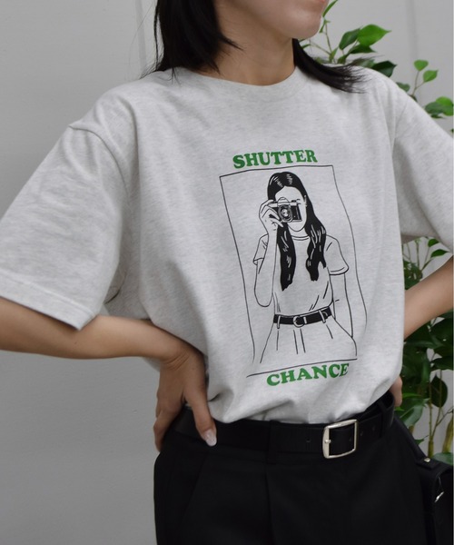 RGY(アールジーワイ)の「【RGY】SHUTTER CHANCE デザインプリントTシャツ 半袖(Tシャツ/カットソー・メンズ・オートミール/ホワイト・MEDIUM/LARGE)」の10枚目の写真