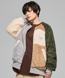 レディースのノーカラージャケット（グリーン・カーキ/緑色系