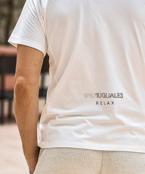 1PIU1UGUALE3  RELAX （ウノピゥウノウグァーレトレ リラックス）の「1PIU1UGUALE3 RELAX(ウノピゥウノウグァーレトレ リラックス)【ミッキーマウス】グラデーションラインストーン半袖Tシャツ（Tシャツ/カットソー・メンズ・ホワイト/ブラック・S/M/L/XL/XXL）」の7枚目の写真