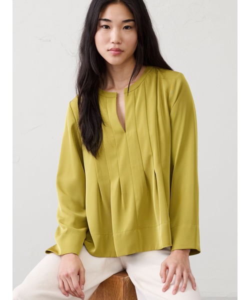 BANANA REPUBLIC FACTORY STORE(バナナリパブリック ファクトリーストア)の「BANANA REPUBLIC FACTORY STORE プリーツスイングトップ(シャツ/ブラウス・レディース・レッド系その他/ブラック/イエロー/ブラウン/ブラック系その他・L/XS/S/M)」の4枚目の写真