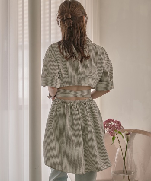 mideal(マイディール)の「back open striped shirt / バックオープンストライプシャツ(シャツ/ブラウス・レディース・オフホワイト/ネイビー・FREE)」の15枚目の写真