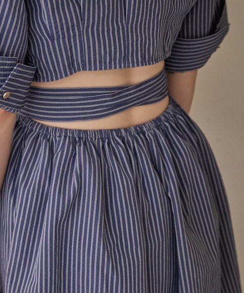 mideal(マイディール)の「back open striped shirt / バックオープンストライプシャツ(シャツ/ブラウス・レディース・オフホワイト/ネイビー・FREE)」の11枚目の写真