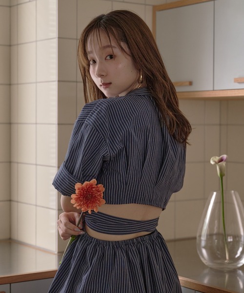 mideal(マイディール)の「back open striped shirt / バックオープンストライプシャツ(シャツ/ブラウス・レディース・オフホワイト/ネイビー・FREE)」の19枚目の写真