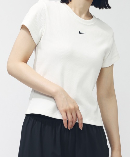 NIKE（ナイキ）の「ナイキ  NSW リブ タイツ S/S  NIKE（Tシャツ/カットソー・レディース・オフホワイト/ホワイト/ブラウン/ブラック・M/L/S/XL）」の2枚目の写真