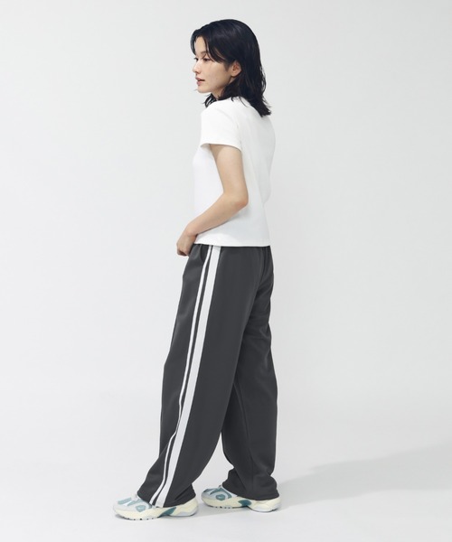 NIKE（ナイキ）の「ナイキ  NSW リブ タイツ S/S  NIKE（Tシャツ/カットソー・レディース・オフホワイト/ホワイト/ブラウン/ブラック・M/L/S/XL）」の20枚目の写真