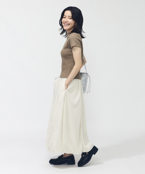 NIKE（ナイキ）の「ナイキ  NSW リブ タイツ S/S  NIKE（Tシャツ/カットソー・レディース・オフホワイト/ホワイト/ブラウン/ブラック・M/L/S/XL）」の6枚目の写真