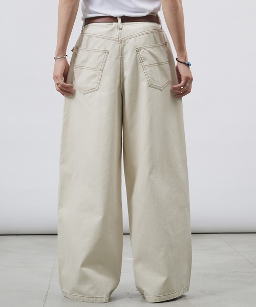 Adoon plain（アドーンプレーン）の「TUCK HERRINGBONE WIDE PANTS / タックヘリンボーンワイドパンツ（スラックス・メンズ・アイボリー/ブラック/チャコールグレー・SMALL/LARGE/MEDIUM）」の16枚目の写真