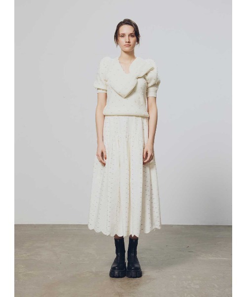 COEL（コエル）の「スカラップジャガードフレアスカート（スカート・レディース・ホワイト/ブラック・36/38）」の3枚目の写真