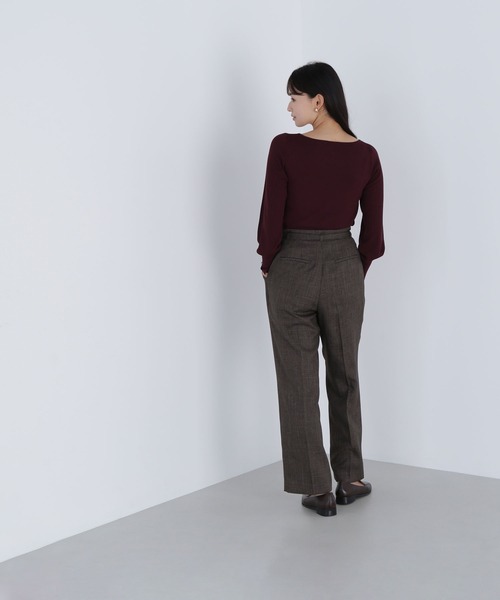 NATURAL BEAUTY BASIC（ナチュラルビューティーベーシック）の「◇シャークスキン SETUPストレートテーパードパンツ（その他パンツ・レディース・ダークブラウン/ネイビー・X-SMALL/MEDIUM/SMALL）」の5枚目の写真