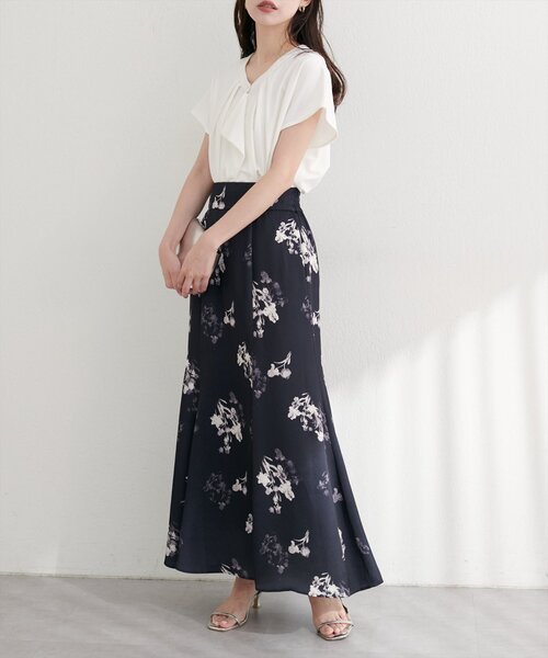 natural couture（ナチュラルクチュール）の「【sherbet line】接触冷感ドレープフリルカットソーブラウス（シャツ/ブラウス・レディース・ラベンダー/ネイビー/ボルドー/ブルー/オフホワイト・FREE）」の11枚目の写真