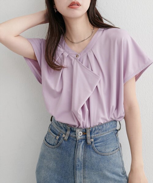 natural couture（ナチュラルクチュール）の「【sherbet line】接触冷感ドレープフリルカットソーブラウス（シャツ/ブラウス・レディース・ラベンダー/ネイビー/ボルドー/ブルー/オフホワイト・FREE）」の20枚目の写真