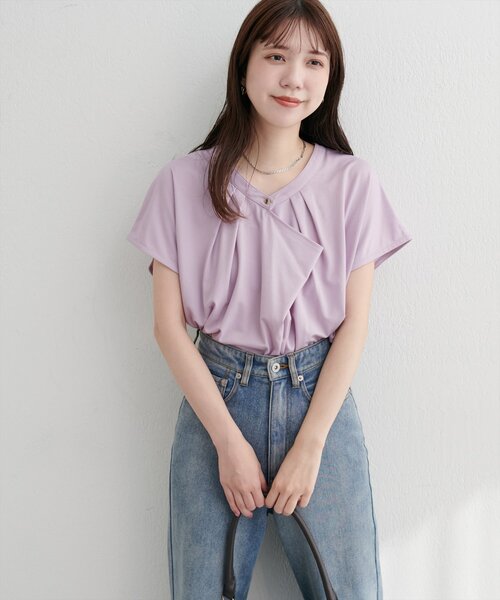 natural couture（ナチュラルクチュール）の「【sherbet line】接触冷感ドレープフリルカットソーブラウス（シャツ/ブラウス・レディース・ラベンダー/ネイビー/ボルドー/ブルー/オフホワイト・FREE）」の21枚目の写真