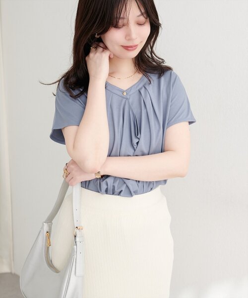 natural couture（ナチュラルクチュール）の「【sherbet line】接触冷感ドレープフリルカットソーブラウス（シャツ/ブラウス・レディース・ラベンダー/ネイビー/ボルドー/ブルー/オフホワイト・FREE）」の17枚目の写真