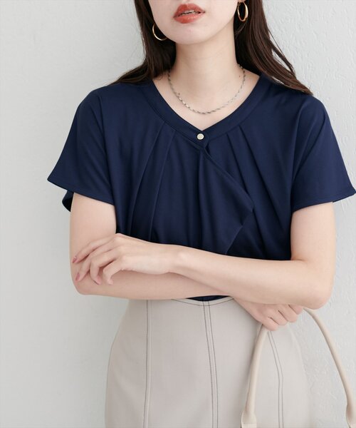 natural couture（ナチュラルクチュール）の「【sherbet line】接触冷感ドレープフリルカットソーブラウス（シャツ/ブラウス・レディース・ラベンダー/ネイビー/ボルドー/ブルー/オフホワイト・FREE）」の12枚目の写真