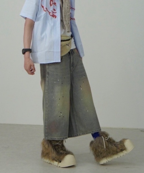 Never mind the XU / Chikashitsu+（ネバーマインド ザ エックスユー / チカシツプラス）の「【Nerd out XU】pink washed seven quarte denim pants / 【ナードアウトエックスユー】ピンクウォッシュドワイドハーフパンツ（デニムパンツ・メンズ・ブルー・M）」の2枚目の写真