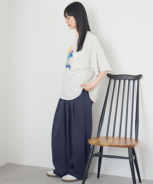 RETRO GIRL（レトロガール）の「花刺繍BIGTEE（Tシャツ/カットソー・レディース・オフホワイト/ブルー/ホワイト系その他・FREE）」の7枚目の写真