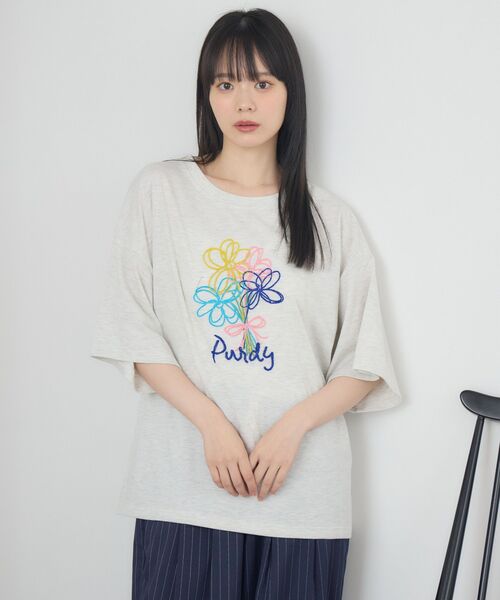 RETRO GIRL（レトロガール）の「花刺繍BIGTEE（Tシャツ/カットソー・レディース・オフホワイト/ブルー/ホワイト系その他・FREE）」の8枚目の写真