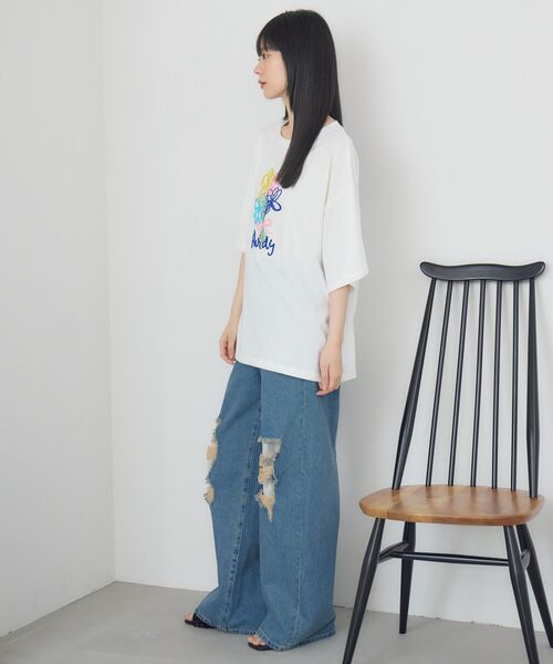 RETRO GIRL（レトロガール）の「花刺繍BIGTEE（Tシャツ/カットソー・レディース・オフホワイト/ブルー/ホワイト系その他・FREE）」の15枚目の写真