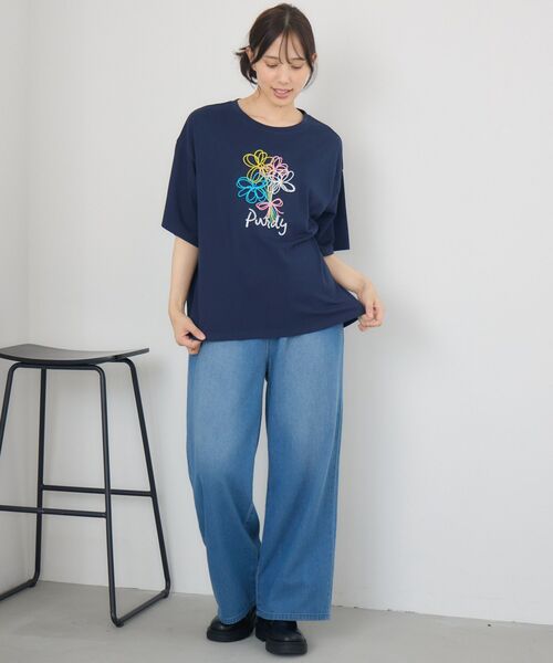 RETRO GIRL（レトロガール）の「花刺繍BIGTEE（Tシャツ/カットソー・レディース・オフホワイト/ブルー/ホワイト系その他・FREE）」の20枚目の写真
