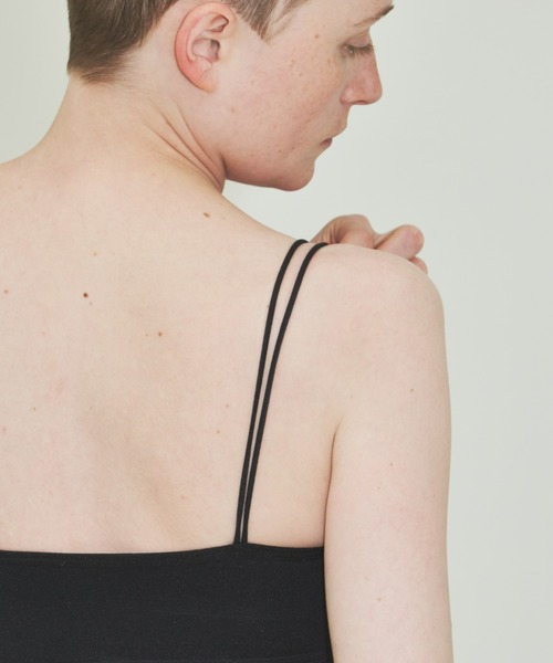 un/neu（アンノイ）の「ダブルストラップカップ付きインナー（キャミソール・レディース・ブラック/ホワイト・FREE）」の21枚目の写真