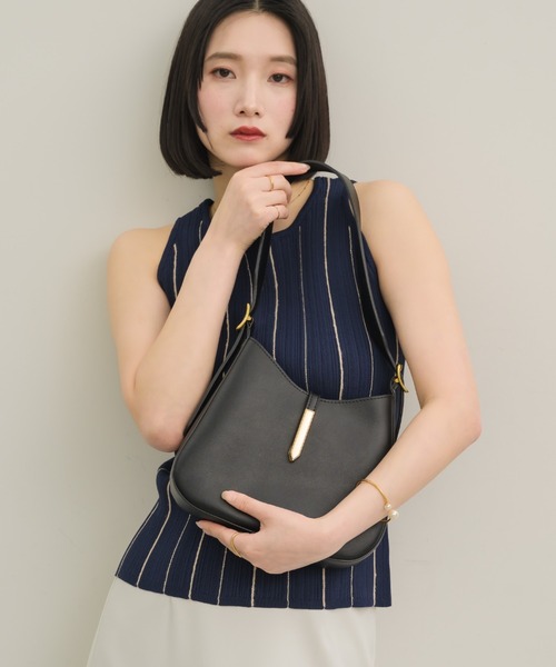 NEUNA(ヌナ)の「【大人気bagからminiサイズが登場!】miniラウンドトートバッグ(ショルダーバッグ・レディース・アイボリー/ブラック・FREE)」の12枚目の写真