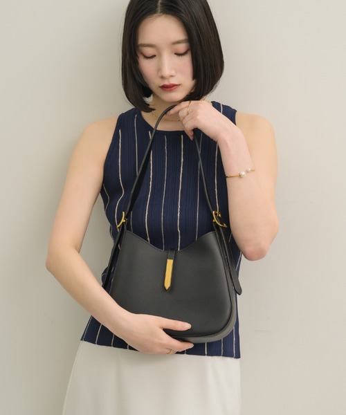 NEUNA(ヌナ)の「【大人気bagからminiサイズが登場!】miniラウンドトートバッグ(ショルダーバッグ・レディース・アイボリー/ブラック・FREE)」の7枚目の写真