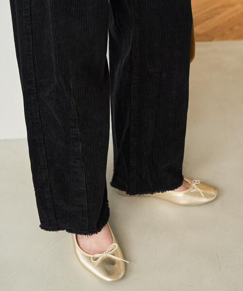 FREAK'S STORE（フリークスストア）の「限定展開　コーデュロイ カーブ パンツ（その他パンツ・レディース・ライトグレー/ブラック/グレー/ブラウン・SMALL/MEDIUM）」の17枚目の写真