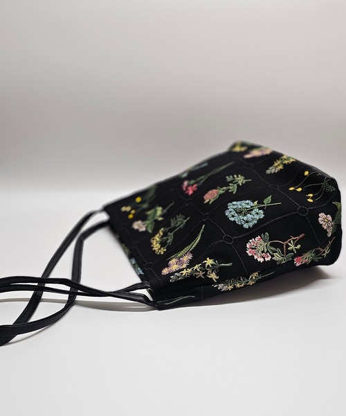 ANOTHER S（アナザーエス）の「花柄刺繍ショルダーバッグ（ショルダーバッグ・レディース・ブラック・FREE）」の11枚目の写真