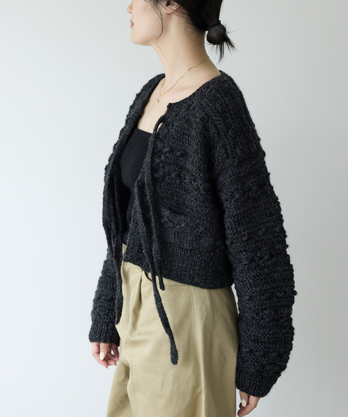IENA LA BOUCLE（イエナラブークル）の「IENA LA BOUCLE デフォルメハンドニットカーディガン（カーディガン/ボレロ・レディース・ブラック・FREE）」の4枚目の写真