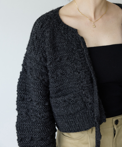 IENA LA BOUCLE（イエナラブークル）の「IENA LA BOUCLE デフォルメハンドニットカーディガン（カーディガン/ボレロ・レディース・ブラック・FREE）」の6枚目の写真