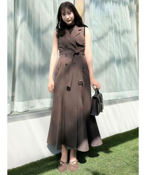 dazzlin（ダズリン）の「トレンチディティールジレワンピース（ワンピース・レディース・チャコールグレー/ベージュ/ブラウン・SMALL/MEDIUM）」の5枚目の写真