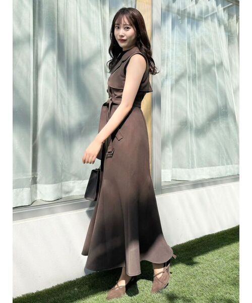 dazzlin（ダズリン）の「トレンチディティールジレワンピース（ワンピース・レディース・チャコールグレー/ベージュ/ブラウン・SMALL/MEDIUM）」の7枚目の写真