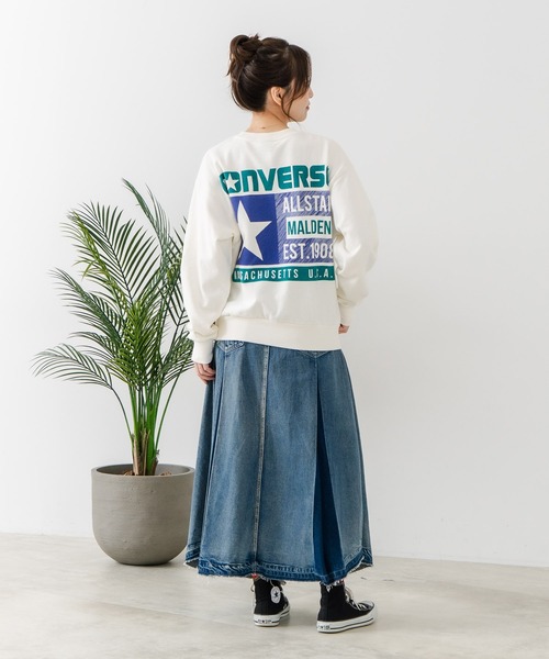 CONVERSE(コンバース)の「【CONVERSE/コンバース】バックプリント ブランドロゴ スウェットトレーナー(スウェット・レディース・パープル/オフホワイト・MEDIUM)」の5枚目の写真