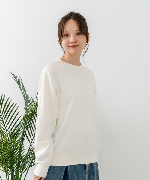 CONVERSE(コンバース)の「【CONVERSE/コンバース】バックプリント ブランドロゴ スウェットトレーナー(スウェット・レディース・パープル/オフホワイト・MEDIUM)」の4枚目の写真
