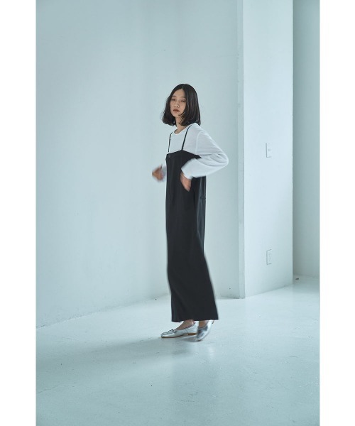 marjour(マージュール)の「STRAIGHT JUMPER SKIRT(ワンピース・レディース・ブラック/モカ・M)」の17枚目の写真