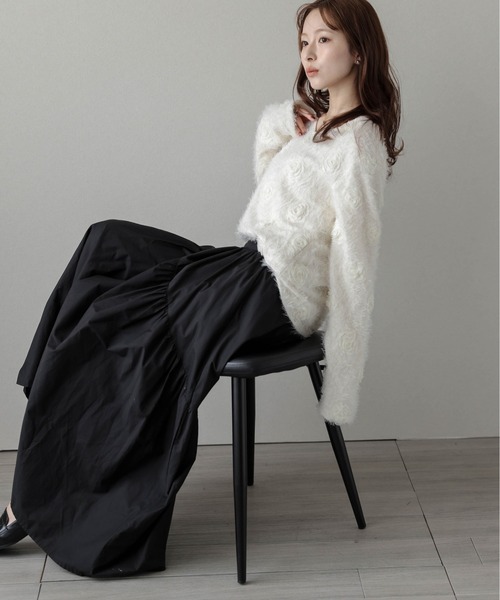 SUGAR BISKET(シュガービスケット)の「ローズモチーフシャギーニット(ニット/セーター・レディース・ブラック/オフホワイト・フリー)」の10枚目の写真