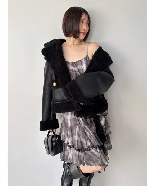 SNIDEL（スナイデル）の「【WEB限定/ボアコレクション】金ボタンバリエジャケット（ブルゾン・レディース・アイボリー/ブラック/ピンク・F）」の18枚目の写真