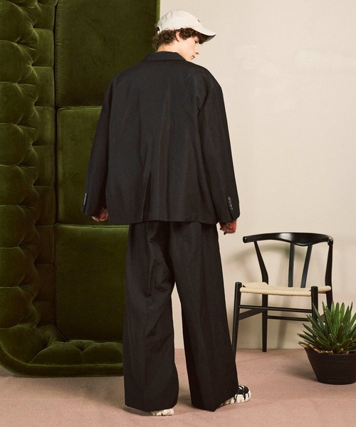 MAISON SPECIAL（メゾンスペシャル）の「《UNISEX》Wool Linen Prime-Over Set Up/ウールリネンプライムオーバーセットアップ【MAISON SPECIAL/メゾンスペシャル】（テーラードジャケット・メンズ・グレー/チャコールグレー/ブラック・2/1/0）」の10枚目の写真