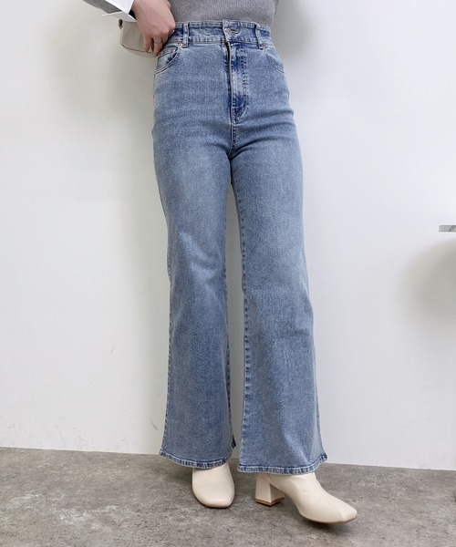 INGNI（イング）の「【WEB限定】フレアデニムパンツ（デニムパンツ・レディース・ブルー系その他/グレー/ブルー系その他4/インディゴブルー・S/M）」の12枚目の写真