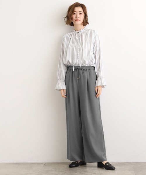 grove（グローブ）の「きれい見えとリラックス感を両立。秋の大人カジュアルに効くイージーパンツ（その他パンツ・レディース・ブラック/ブラウン系/チャコールグレー・02/03/05/04/01）」の5枚目の写真