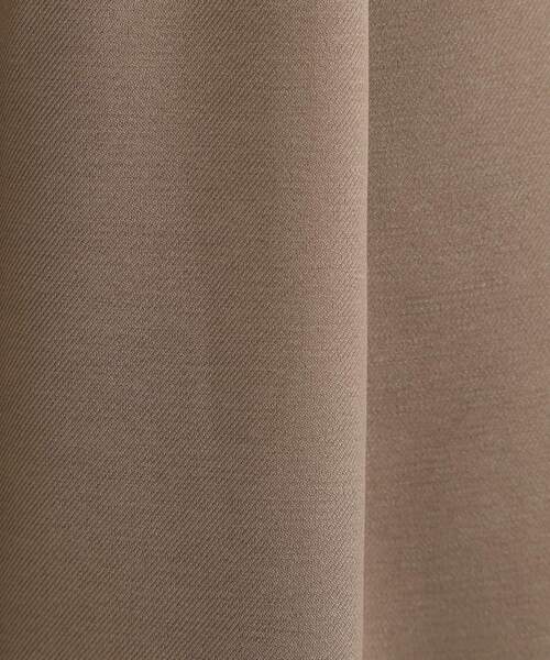 grove（グローブ）の「きれい見えとリラックス感を両立。秋の大人カジュアルに効くイージーパンツ（その他パンツ・レディース・ブラック/ブラウン系/チャコールグレー・02/03/05/04/01）」の15枚目の写真